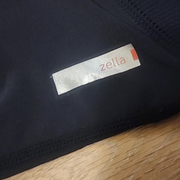 Zella running vest lightweight black reflective pockets XS - Picture 5 of 5